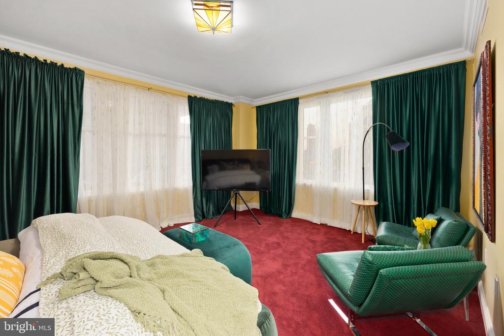 801 KEY HIGHWAY Unit: 336
