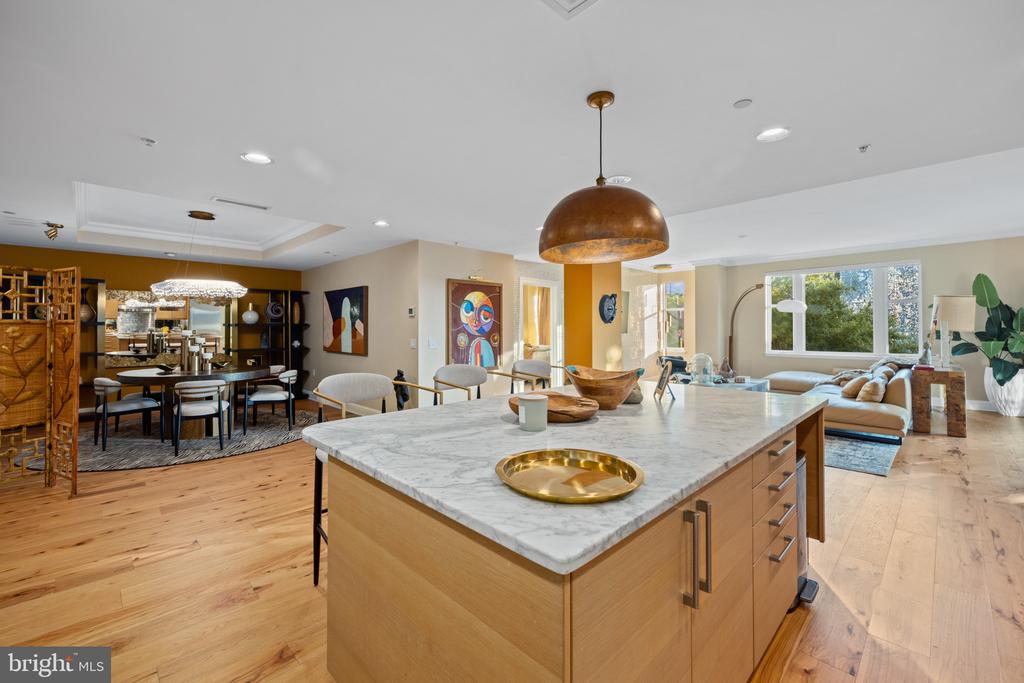 801 KEY HIGHWAY Unit: 336