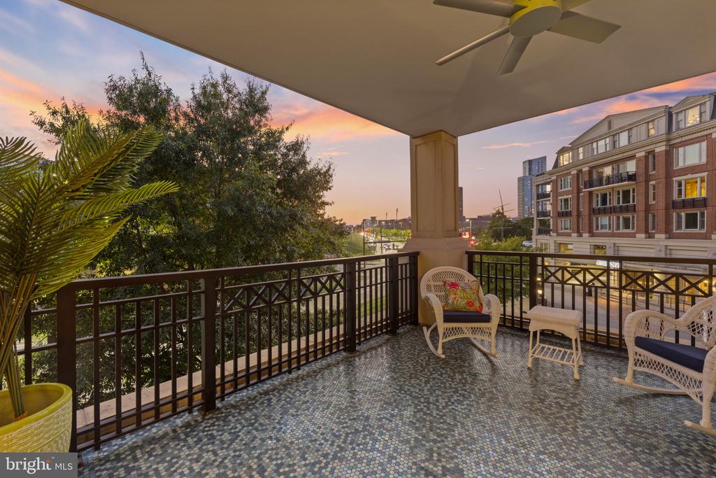 801 KEY HIGHWAY Unit: 336