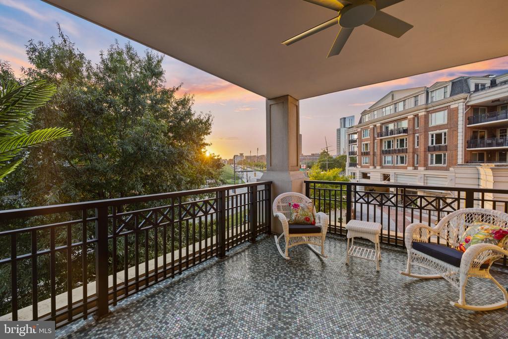 801 KEY HIGHWAY Unit: 336