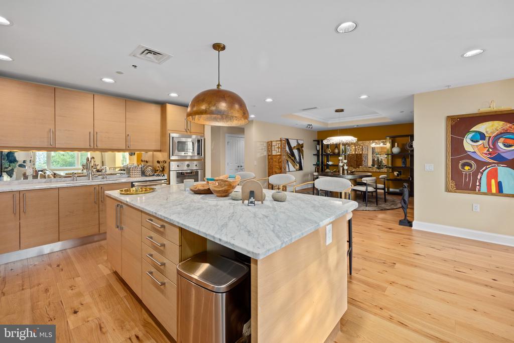 801 KEY HIGHWAY Unit: 336