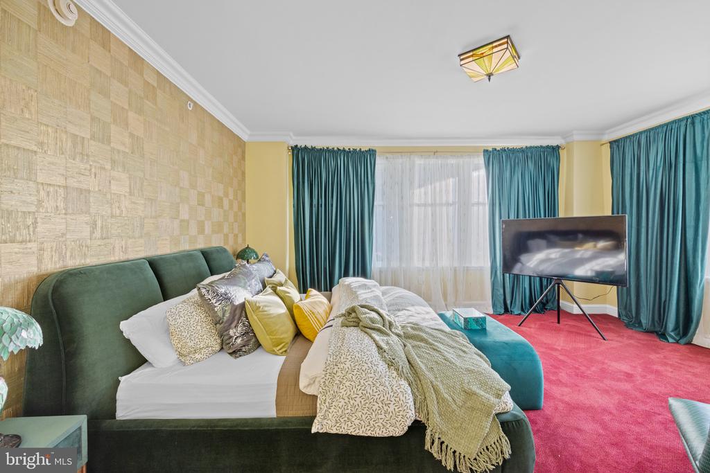 801 KEY HIGHWAY Unit: 336