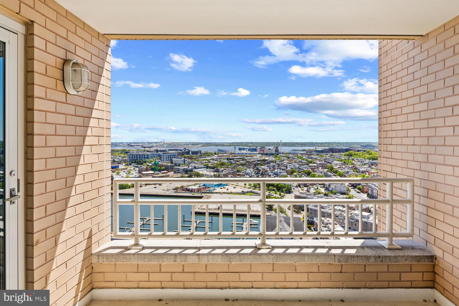 100 HARBORVIEW DRIVE 2108