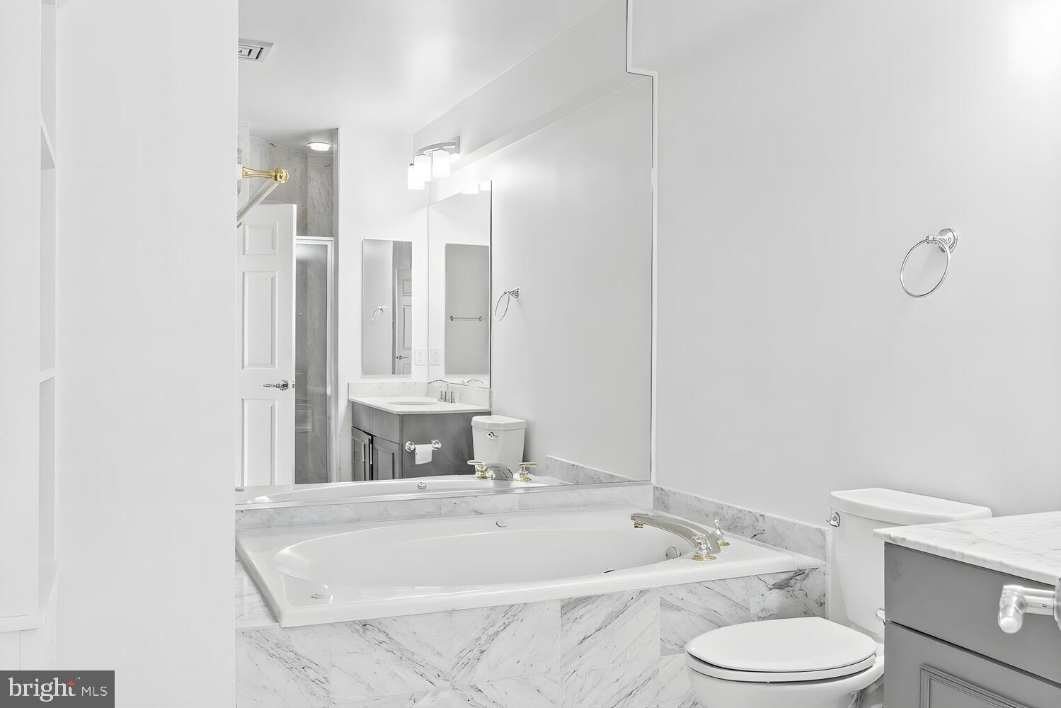 100 HARBORVIEW DRIVE 2108