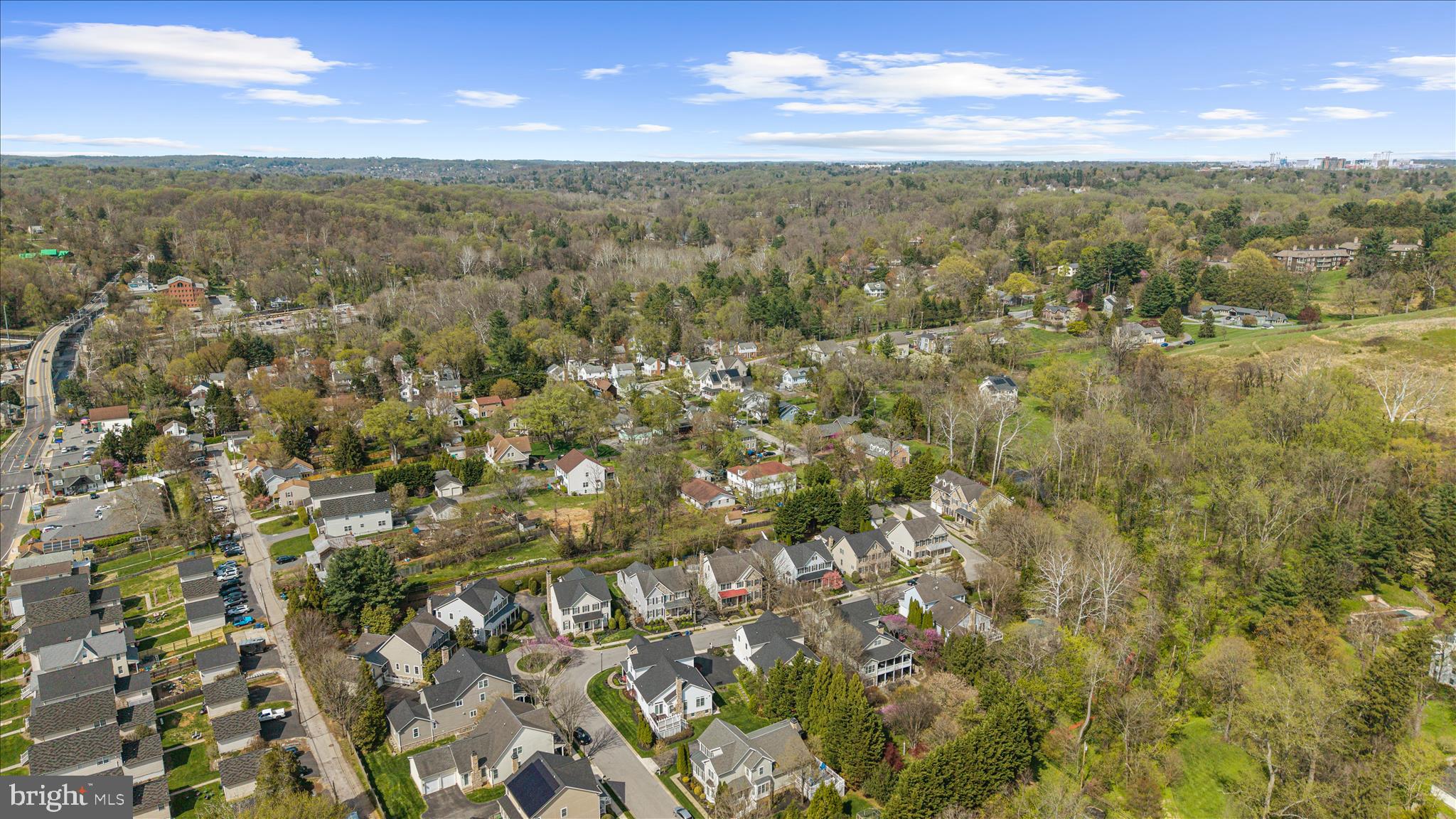1102 WASHINGTONVILLE DRIVE