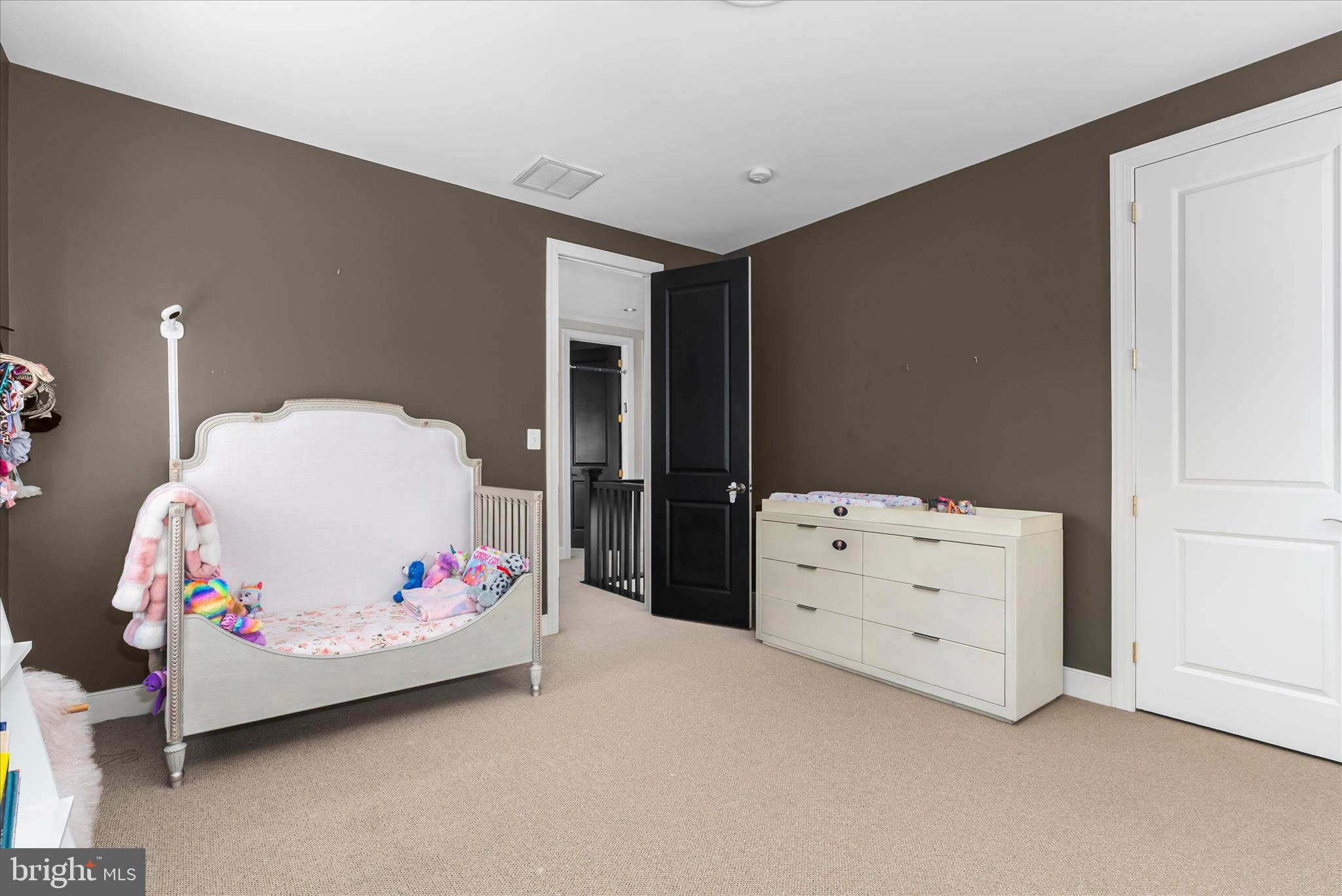 1102 WASHINGTONVILLE DRIVE