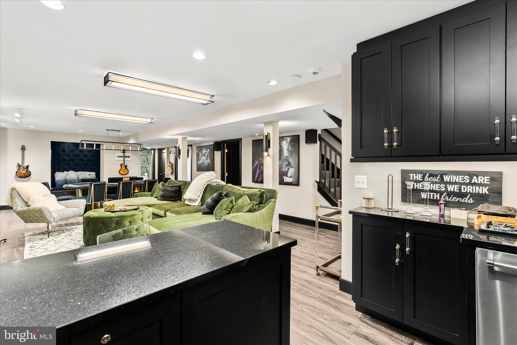 1102 WASHINGTONVILLE DRIVE