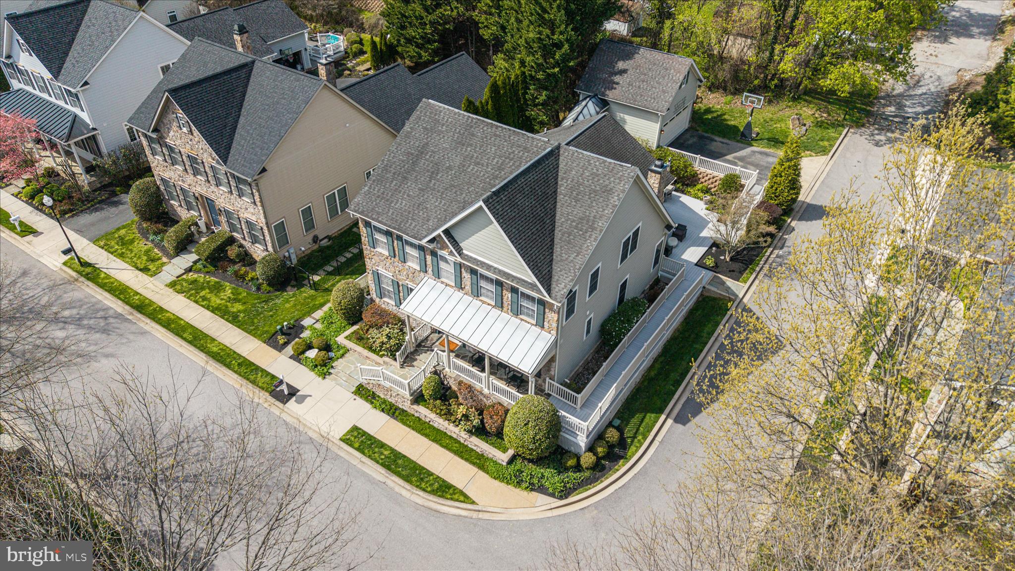 1102 WASHINGTONVILLE DRIVE