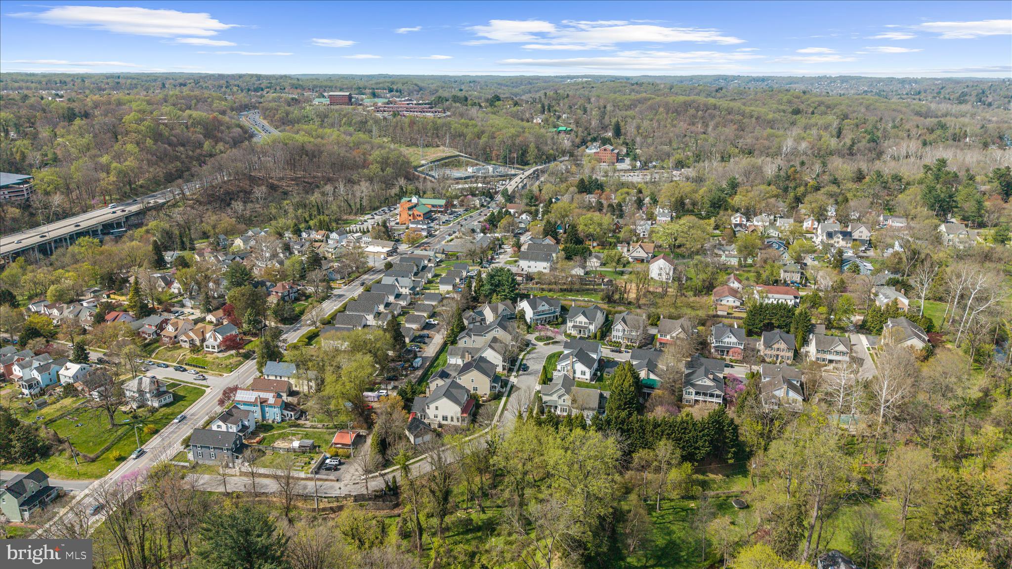 1102 WASHINGTONVILLE DRIVE