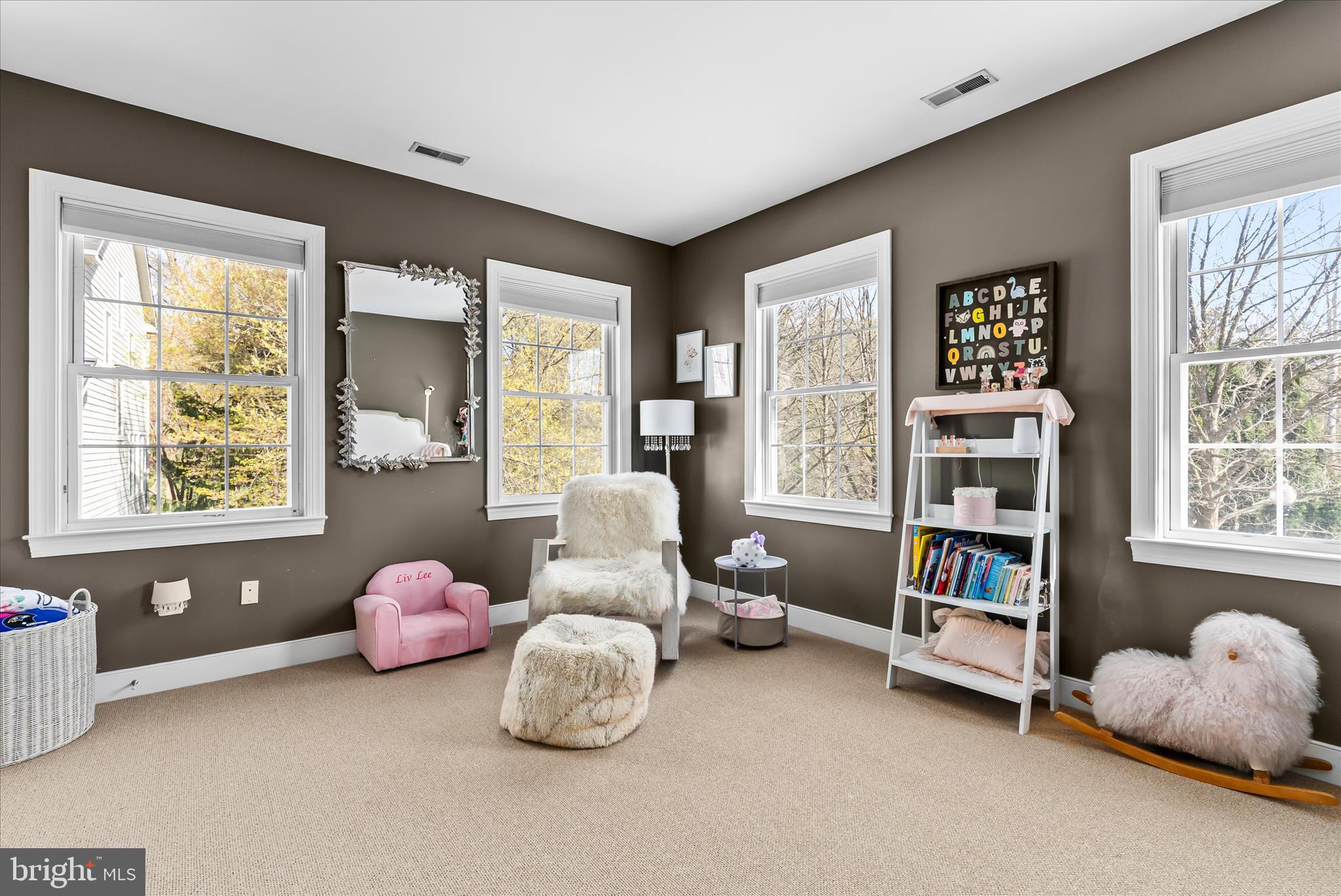1102 WASHINGTONVILLE DRIVE