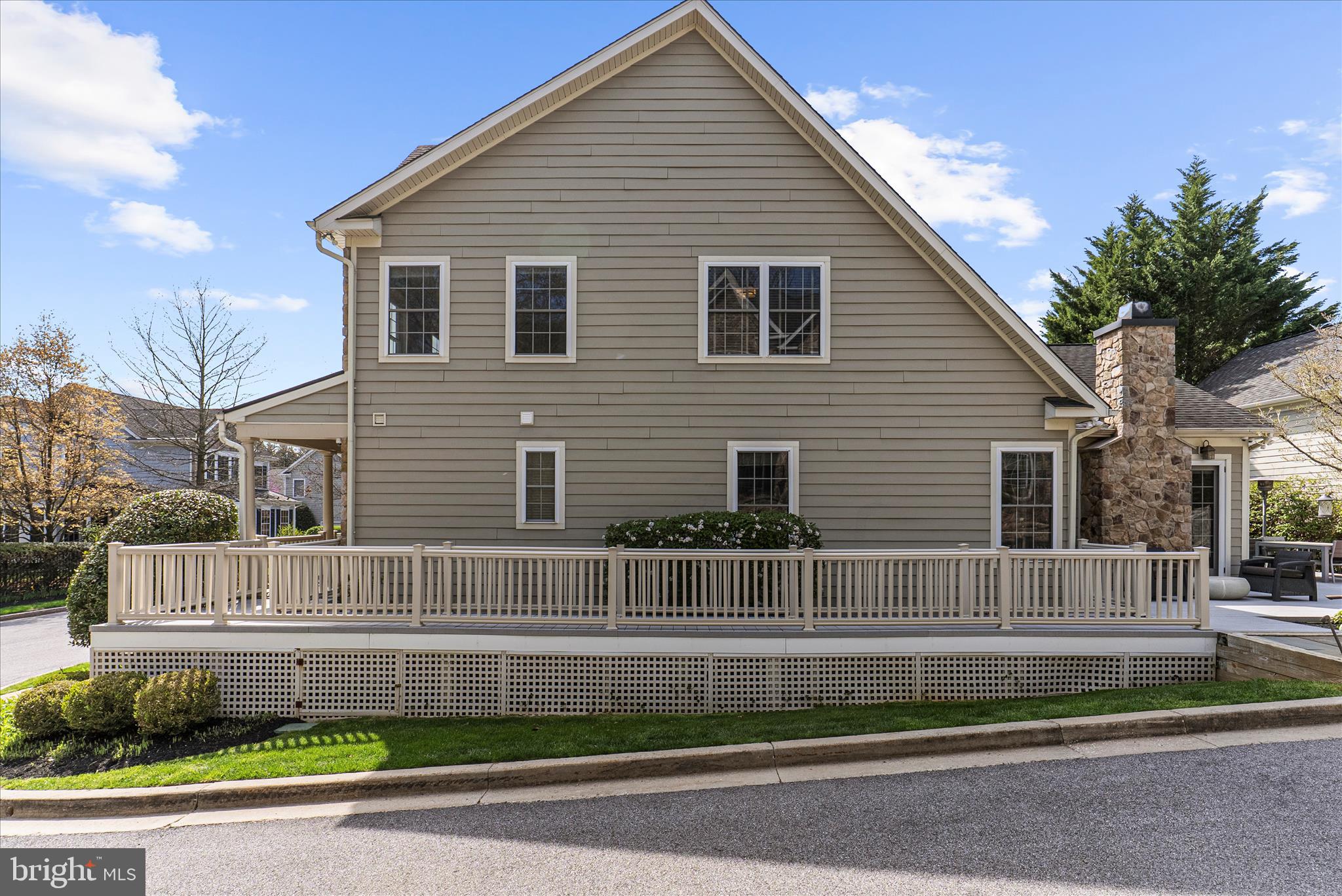 1102 WASHINGTONVILLE DRIVE