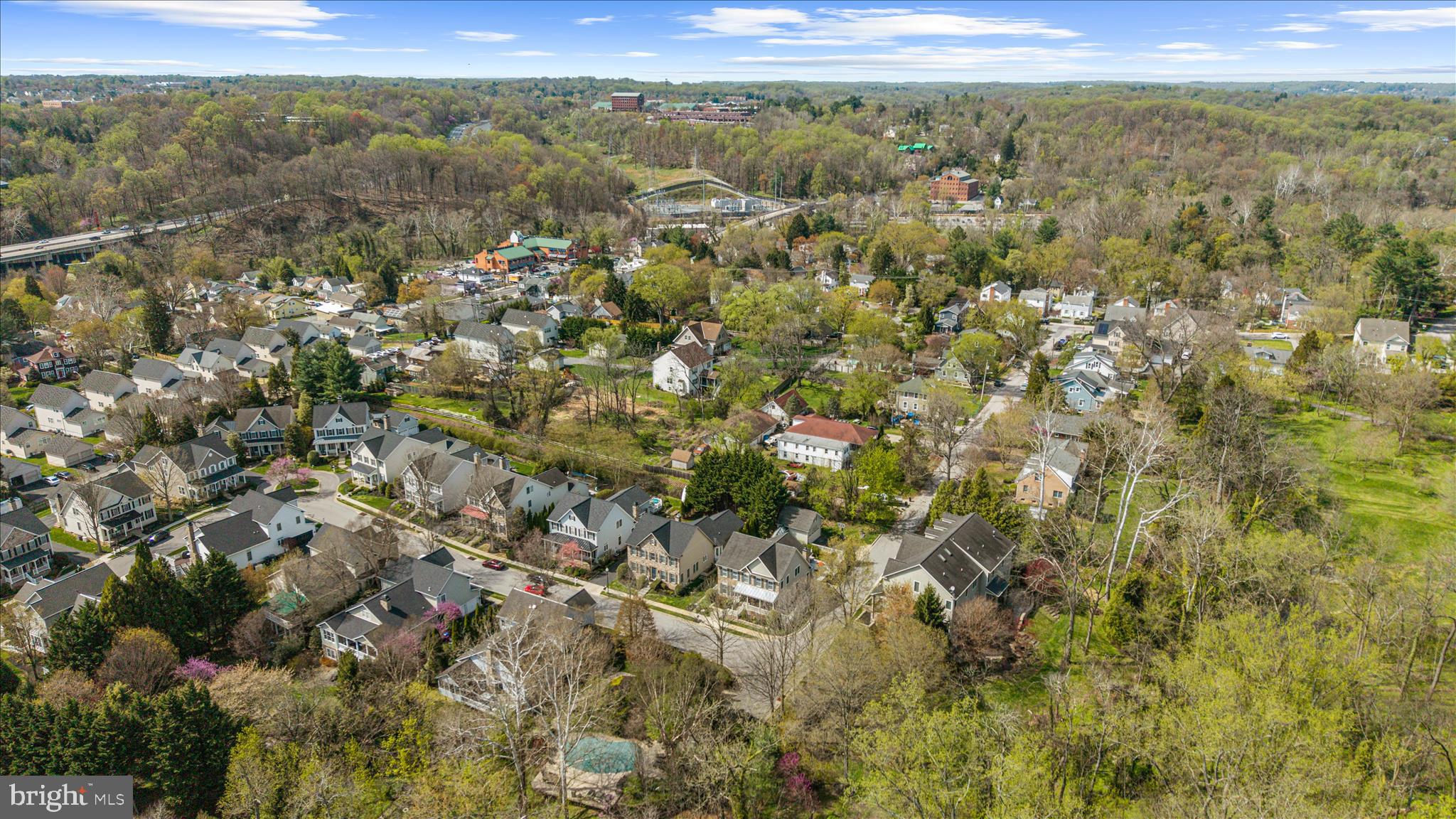 1102 WASHINGTONVILLE DRIVE