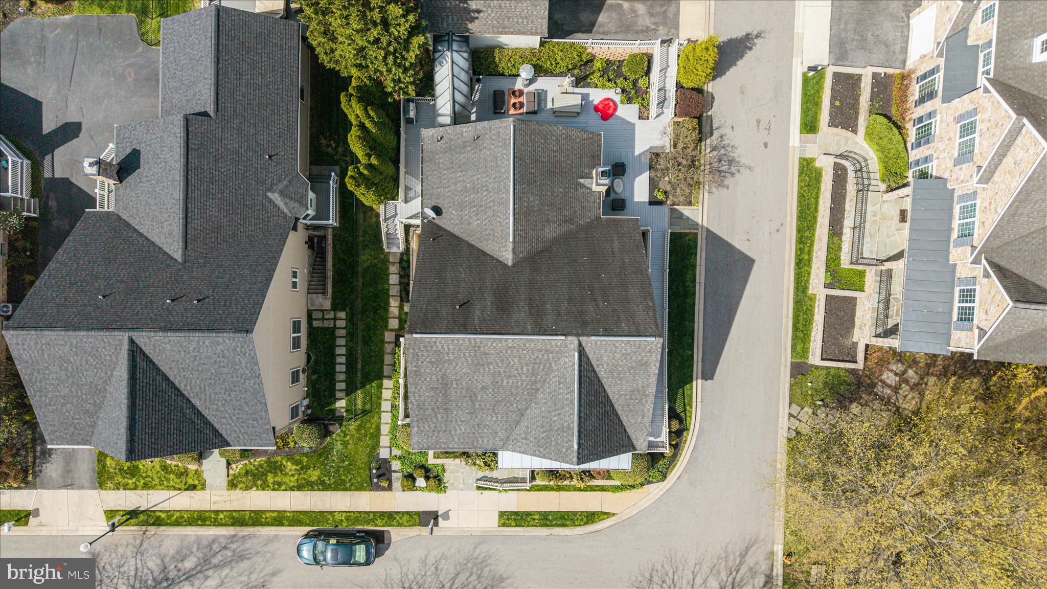 1102 WASHINGTONVILLE DRIVE