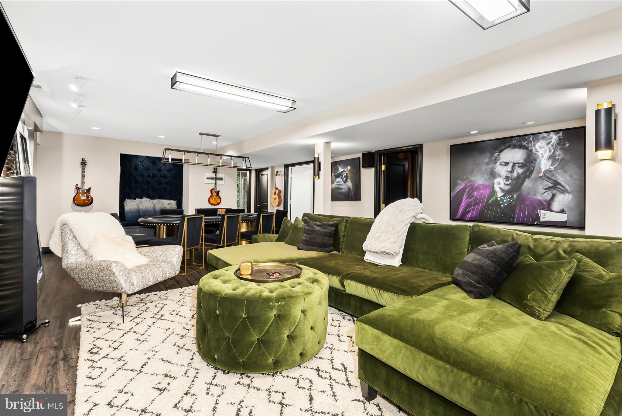 1102 WASHINGTONVILLE DRIVE