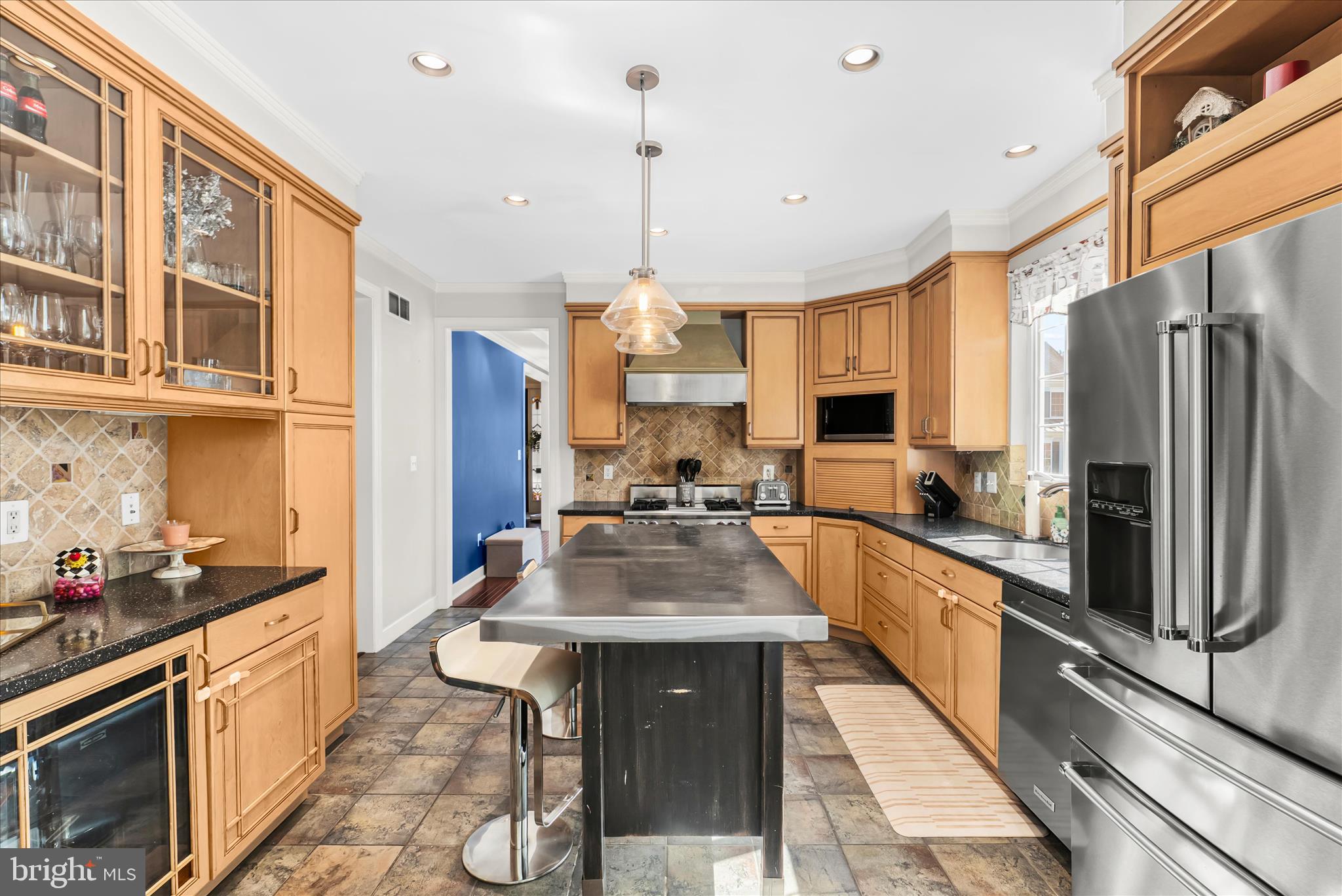 1102 WASHINGTONVILLE DRIVE