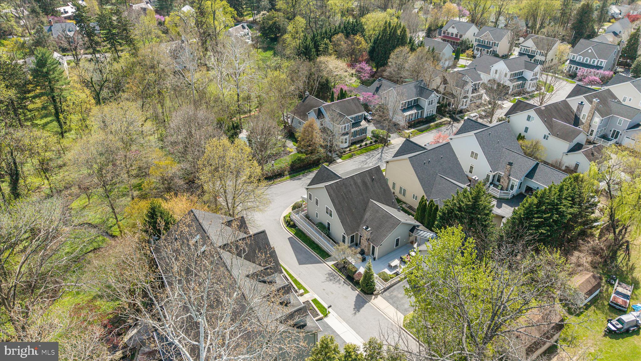 1102 WASHINGTONVILLE DRIVE