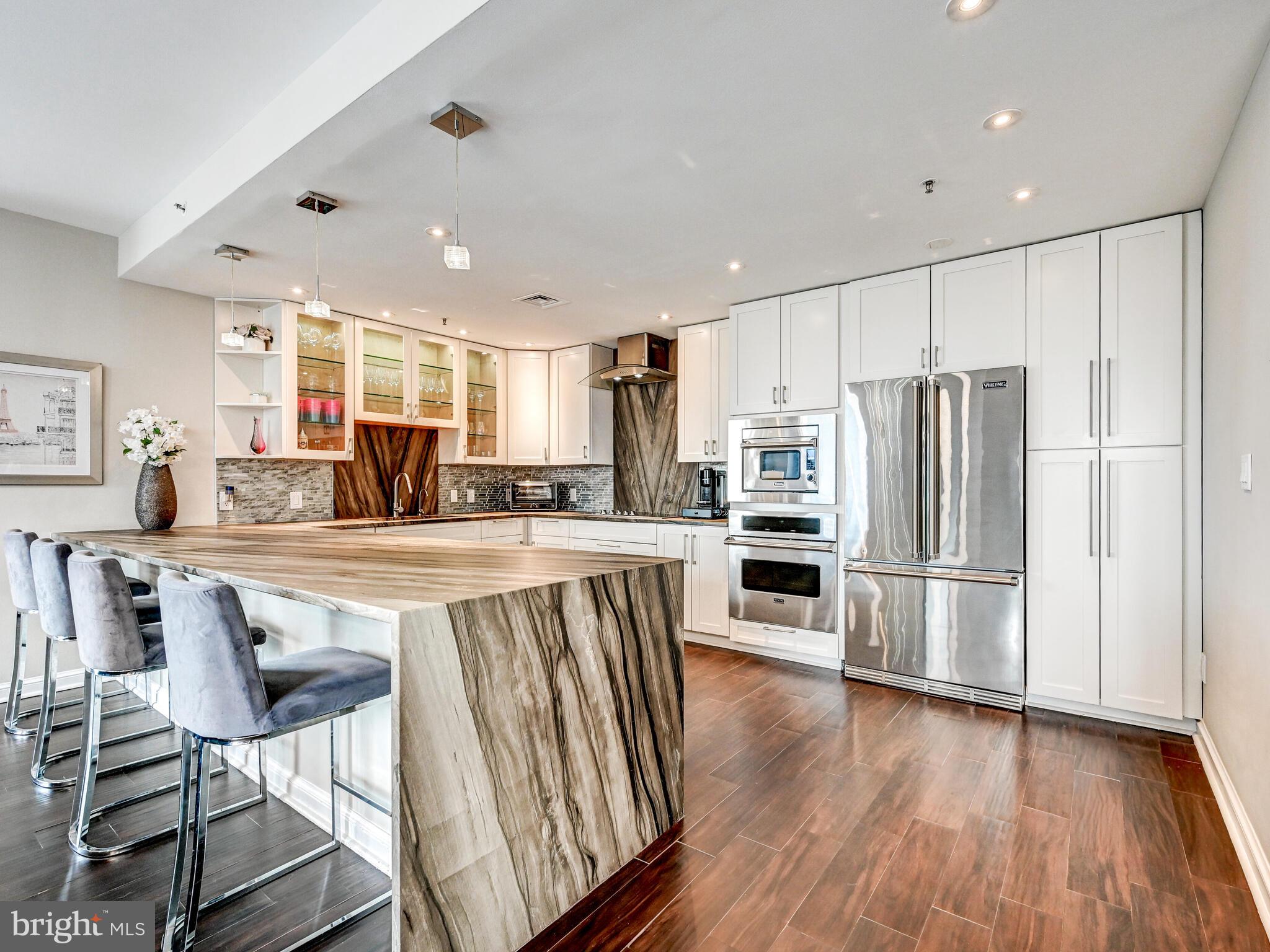 10 E LEE STREET 2402