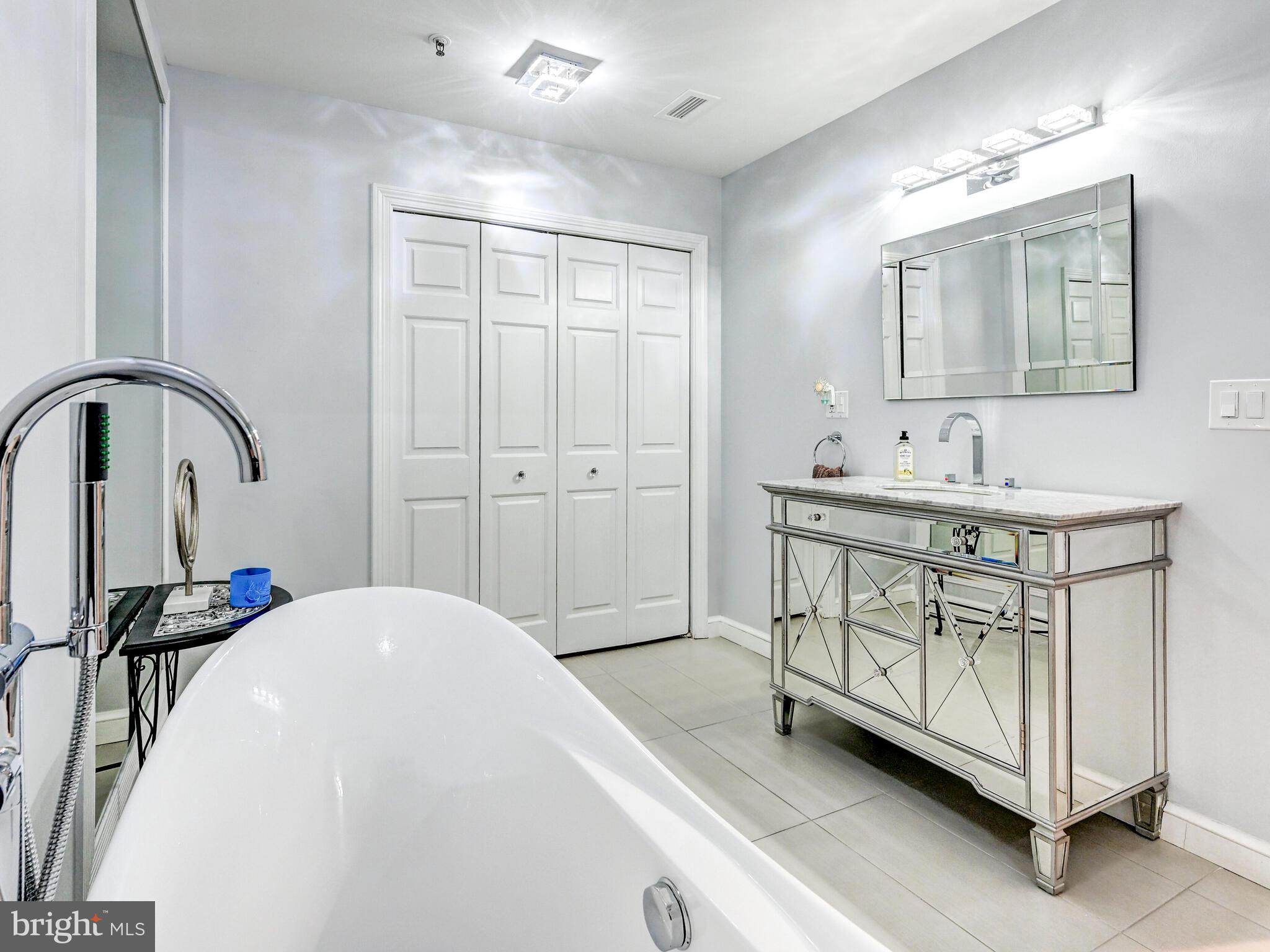 10 E LEE STREET 2402