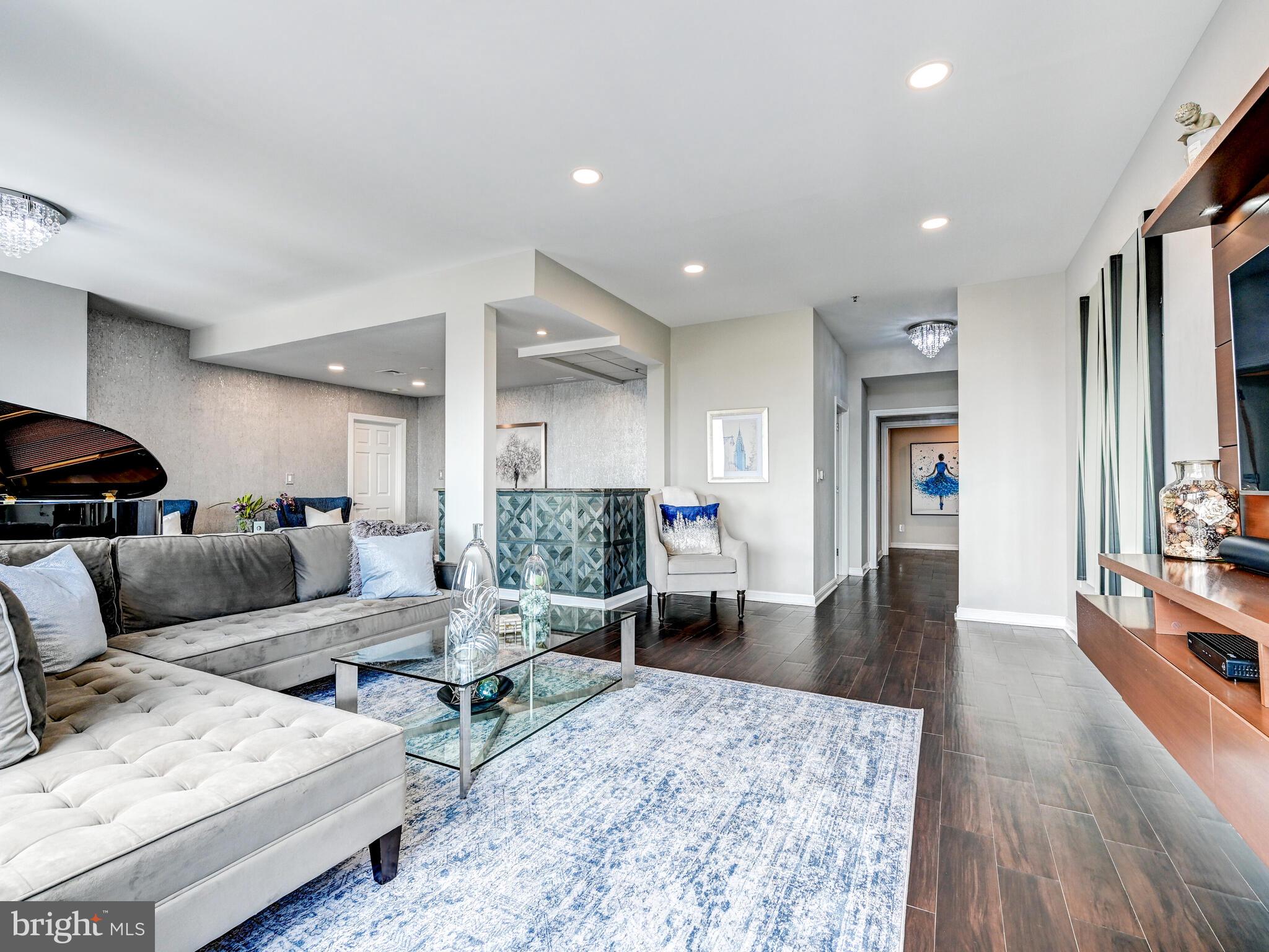 10 E LEE STREET 2402