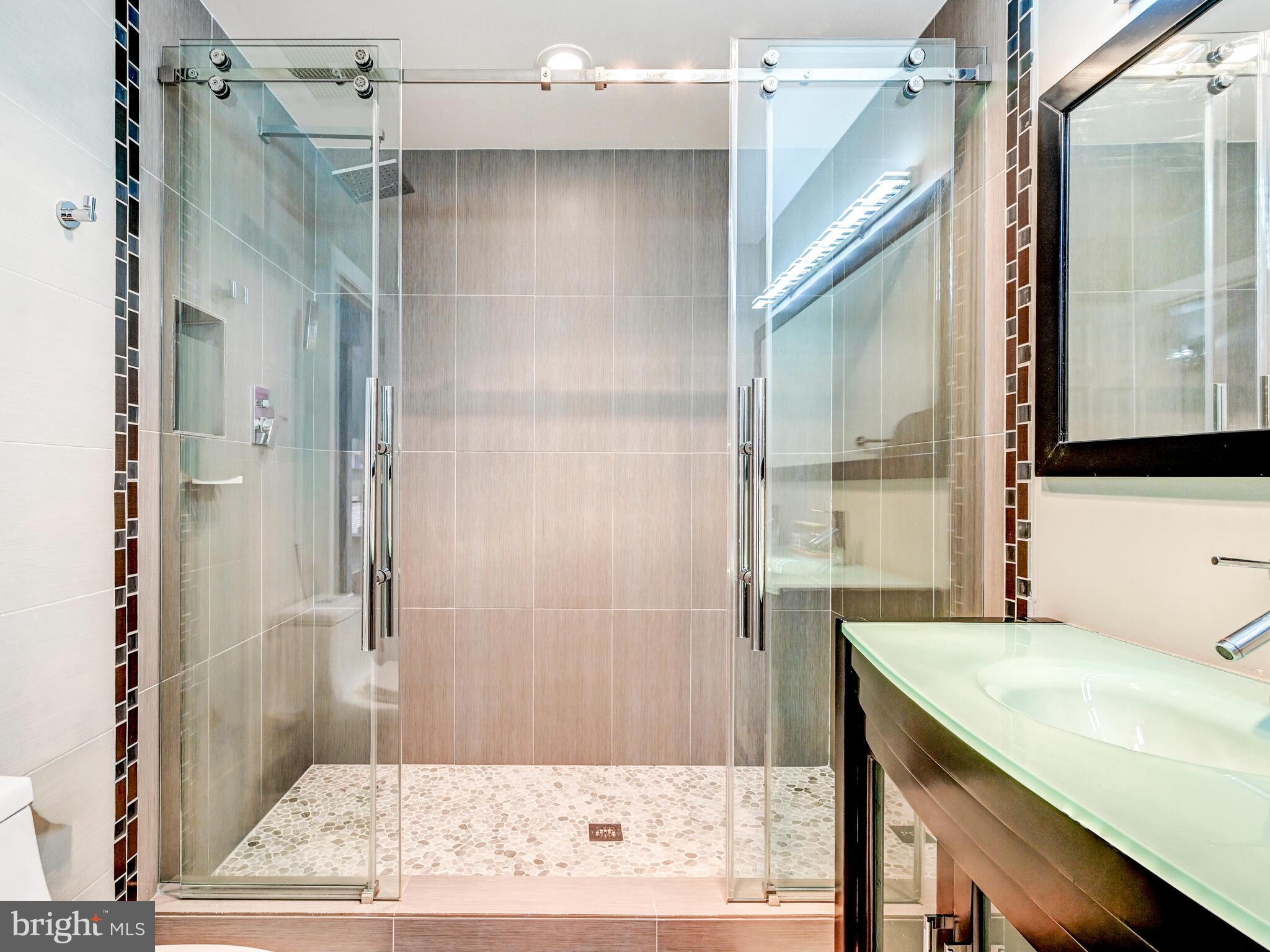 10 E LEE STREET 2402