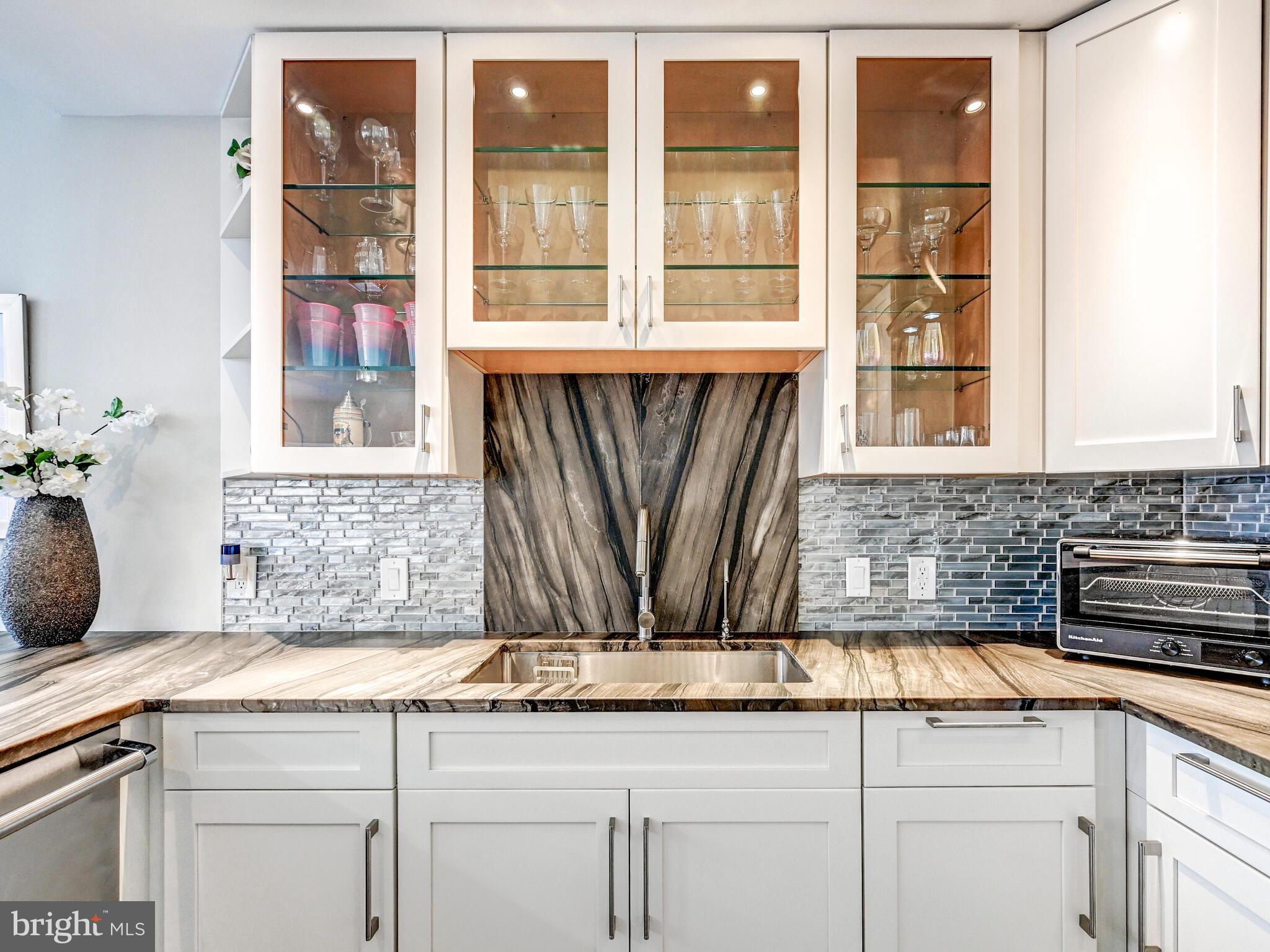 10 E LEE STREET 2402