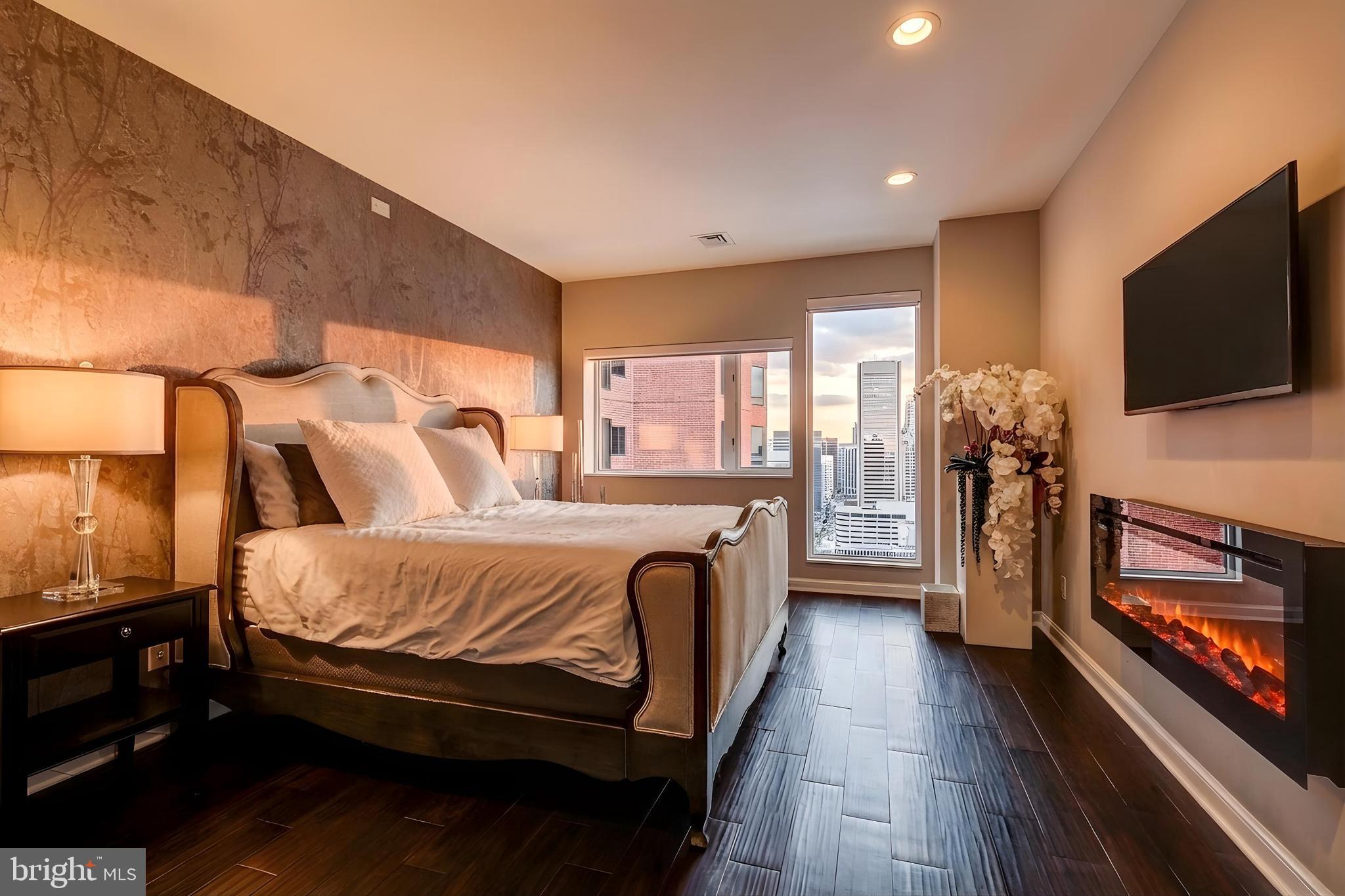 10 E LEE STREET 2402