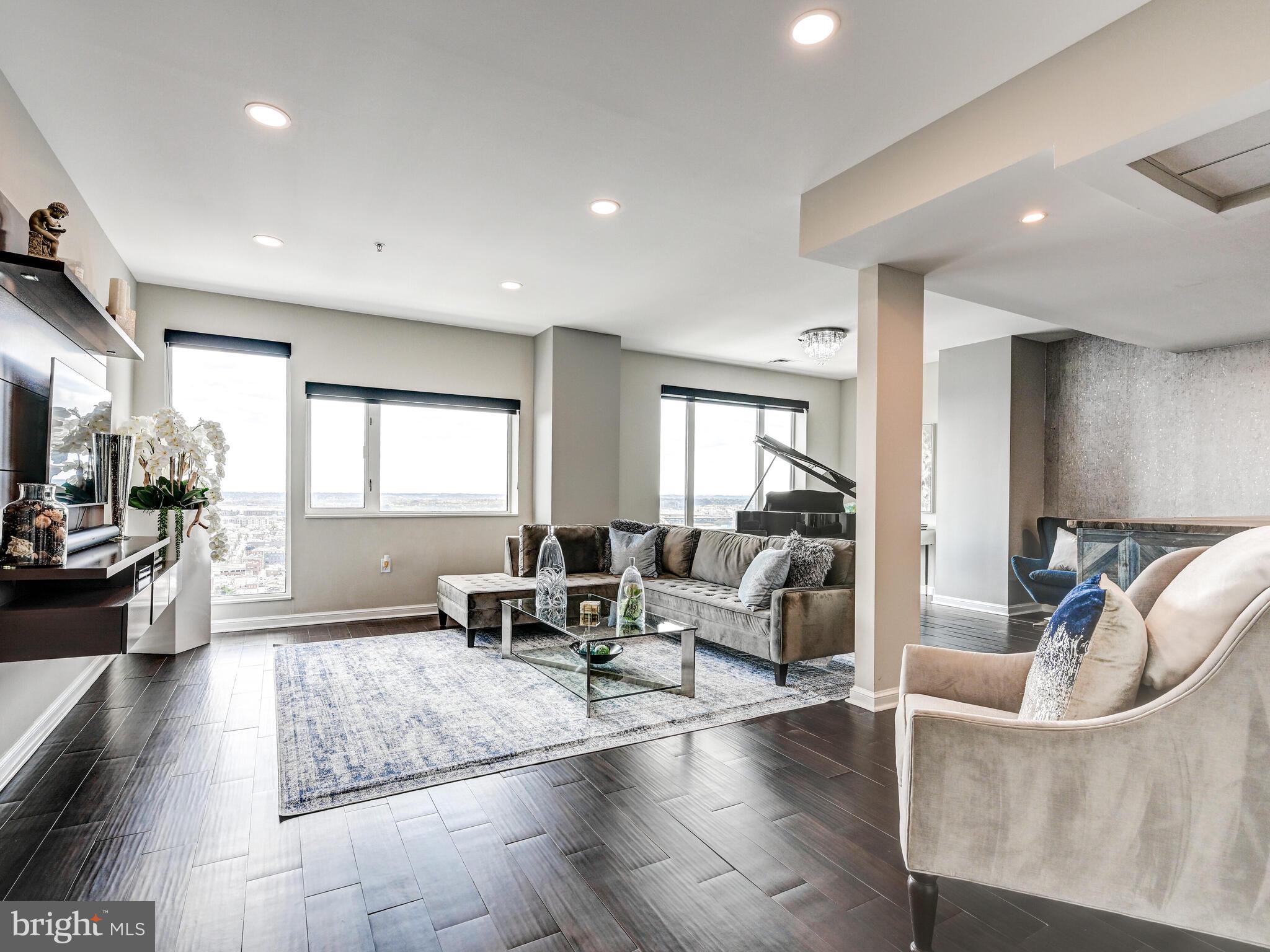 10 E LEE STREET 2402