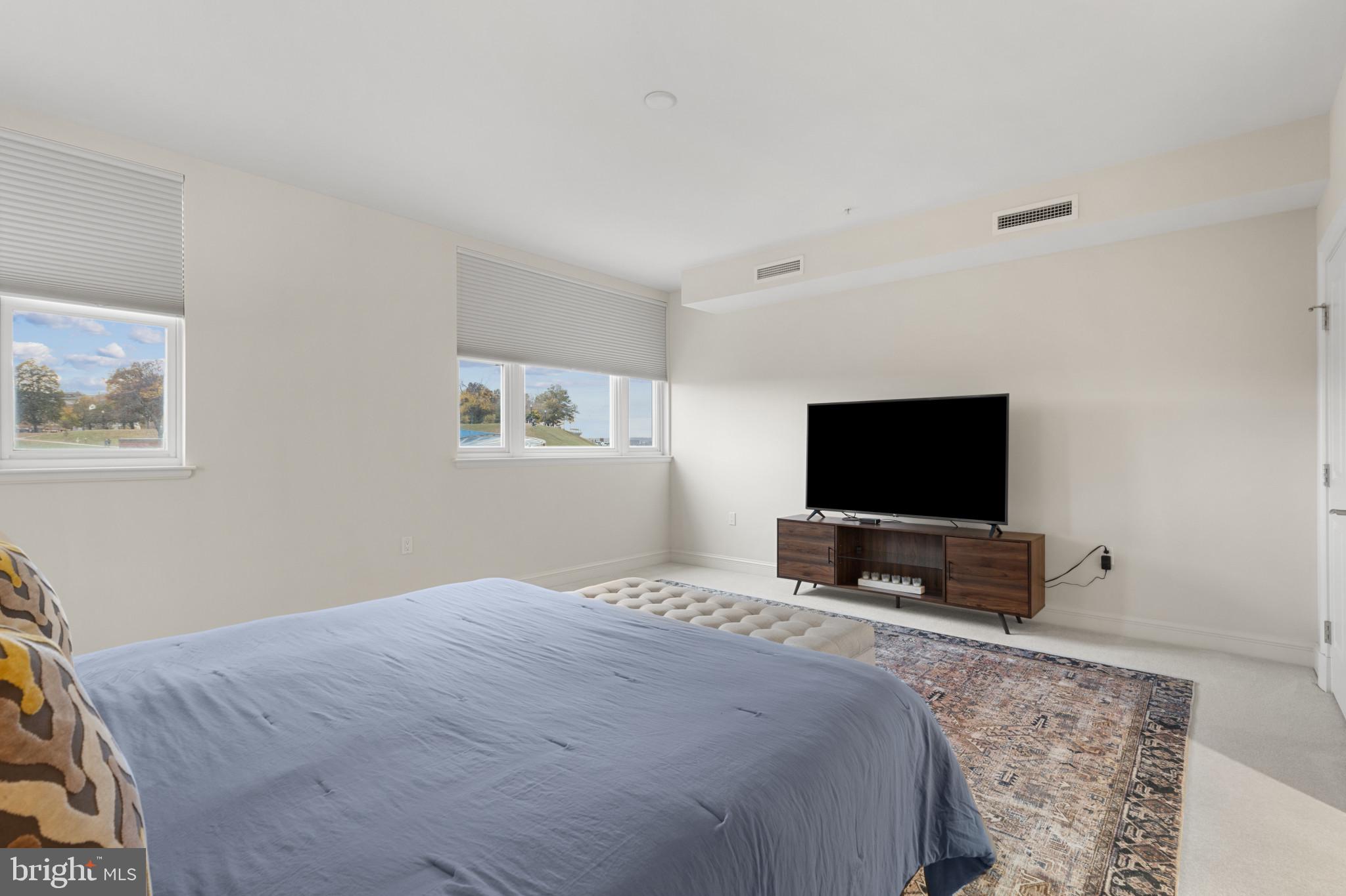 801 KEY HIGHWAY P-70