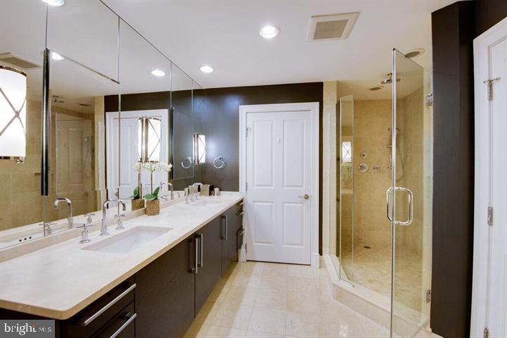 801 KEY HIGHWAY P-60