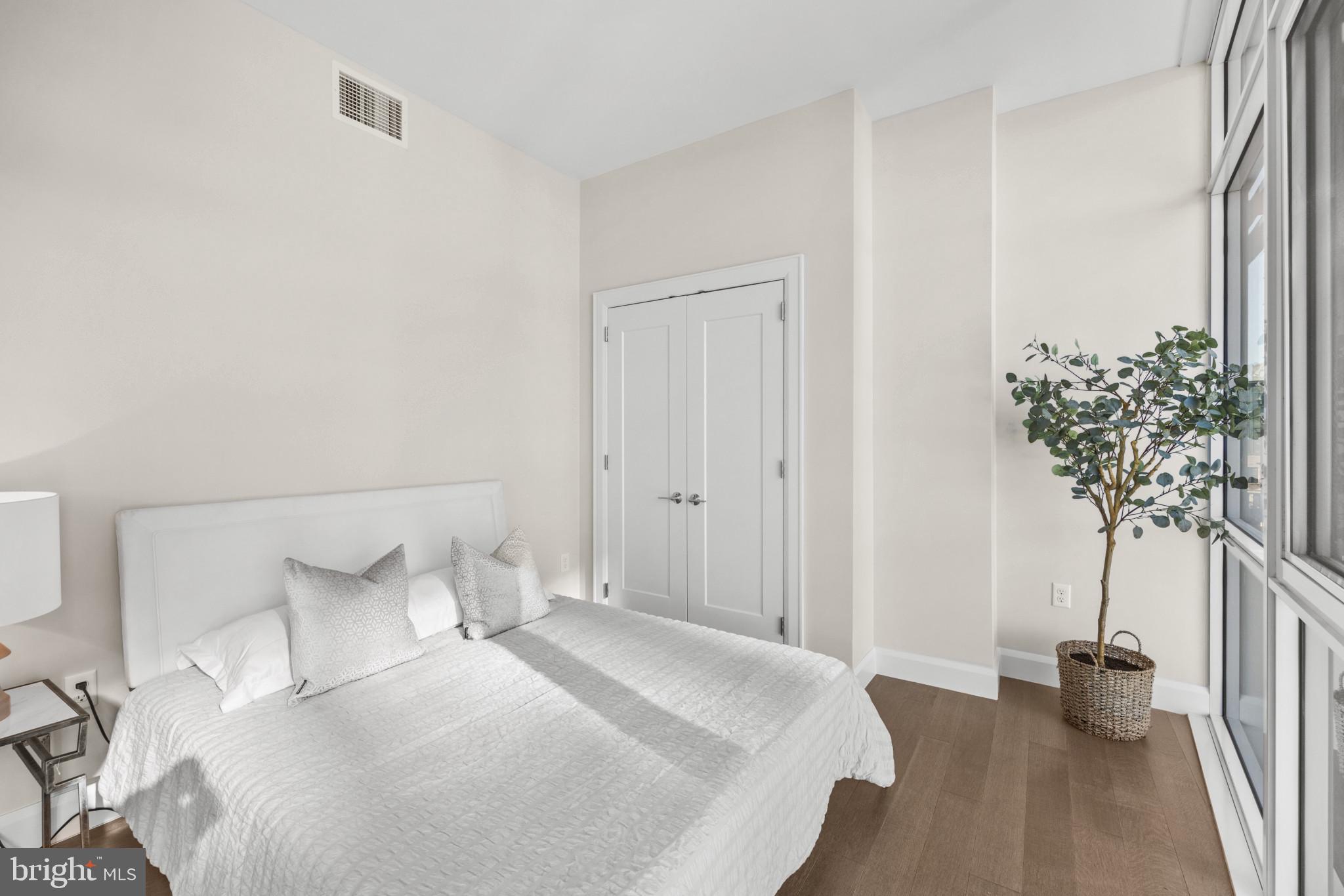 1330 LANCASTER STREET C601