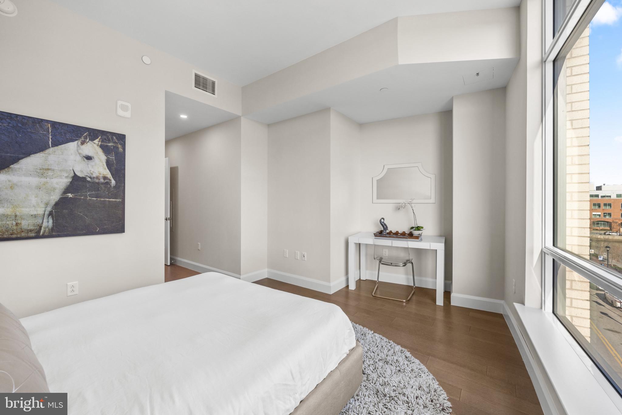 1330 LANCASTER STREET C601