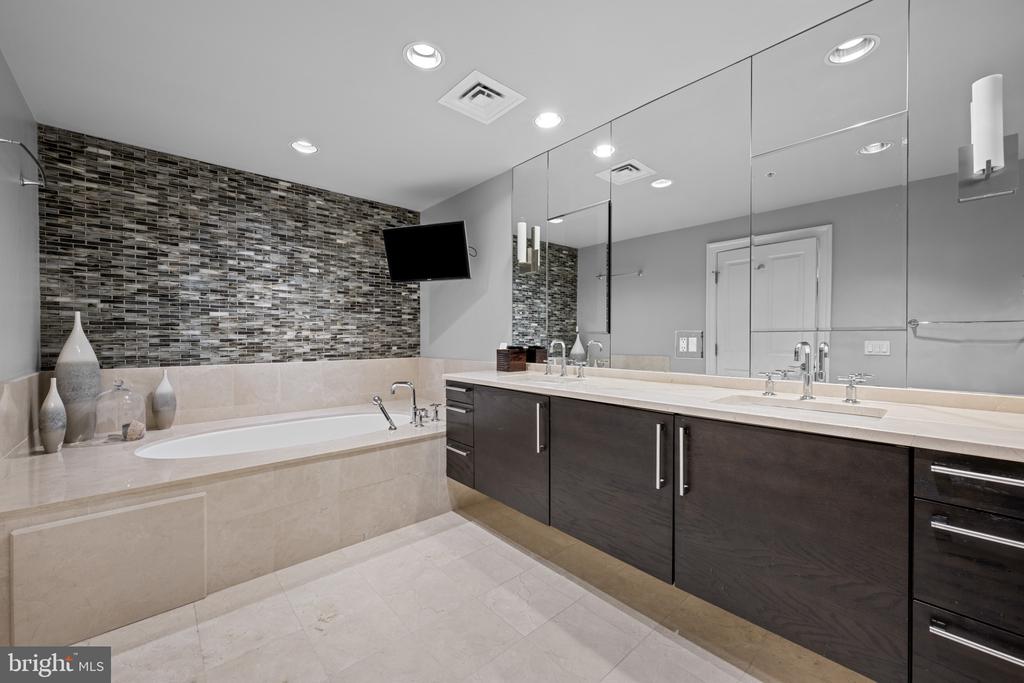 801 KEY HIGHWAY 458
