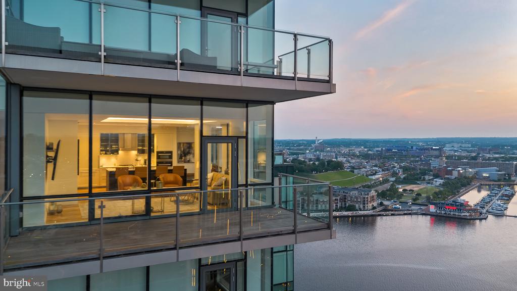 300 INTERNATIONAL DRIVE Unit: 2303