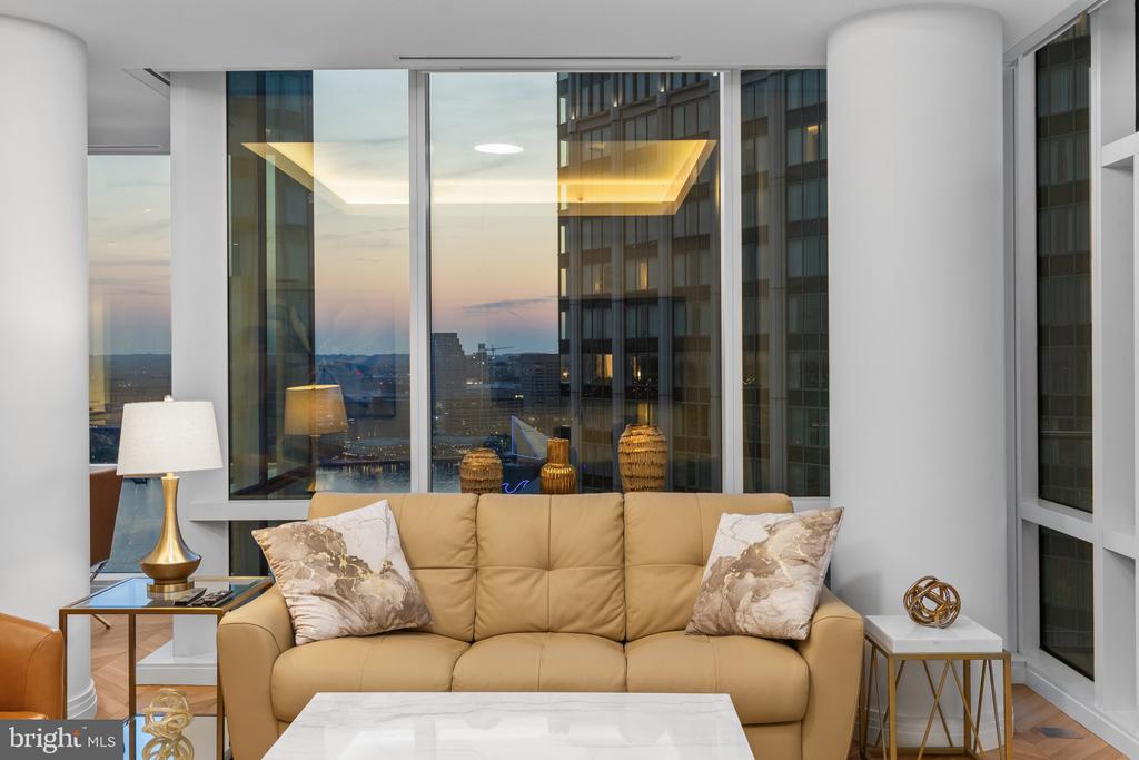 300 INTERNATIONAL DRIVE Unit: 2303