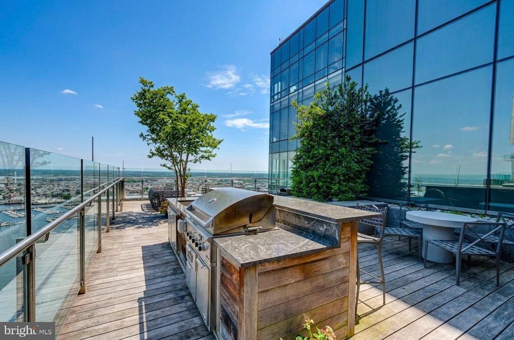 300 INTERNATIONAL DRIVE Unit: 2303