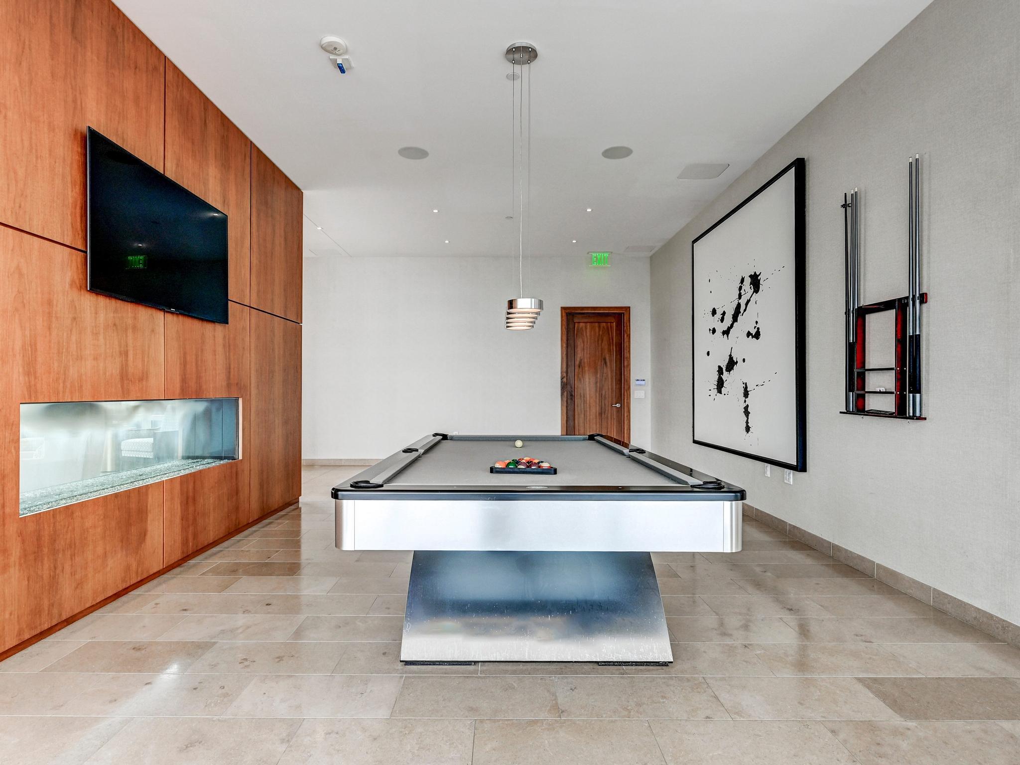 300 INTERNATIONAL DRIVE Unit: 2303