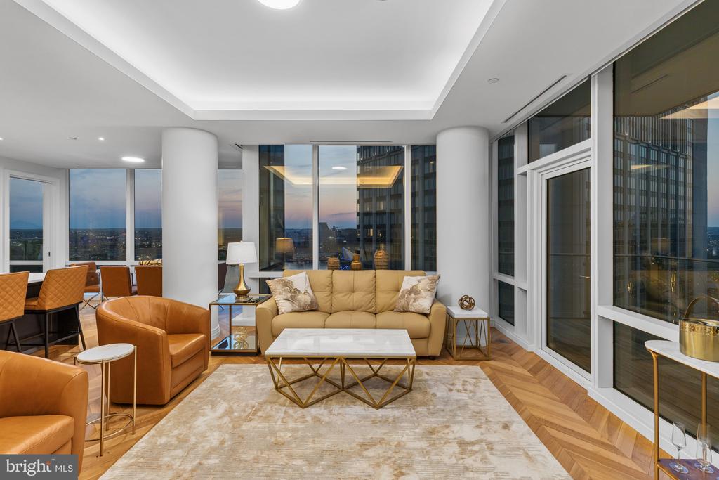 300 INTERNATIONAL DRIVE Unit: 2303