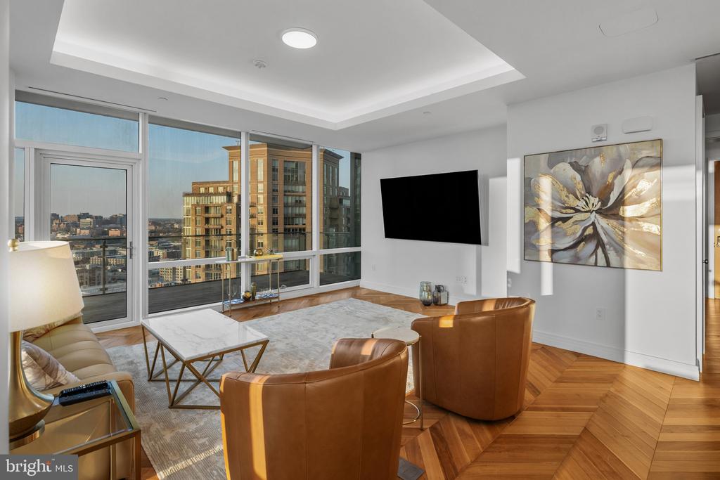 300 INTERNATIONAL DRIVE Unit: 2303