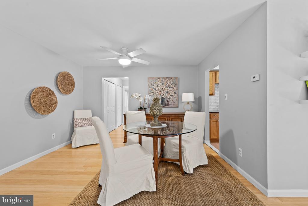317 HOMELAND SOUTHWAY Unit: 2B