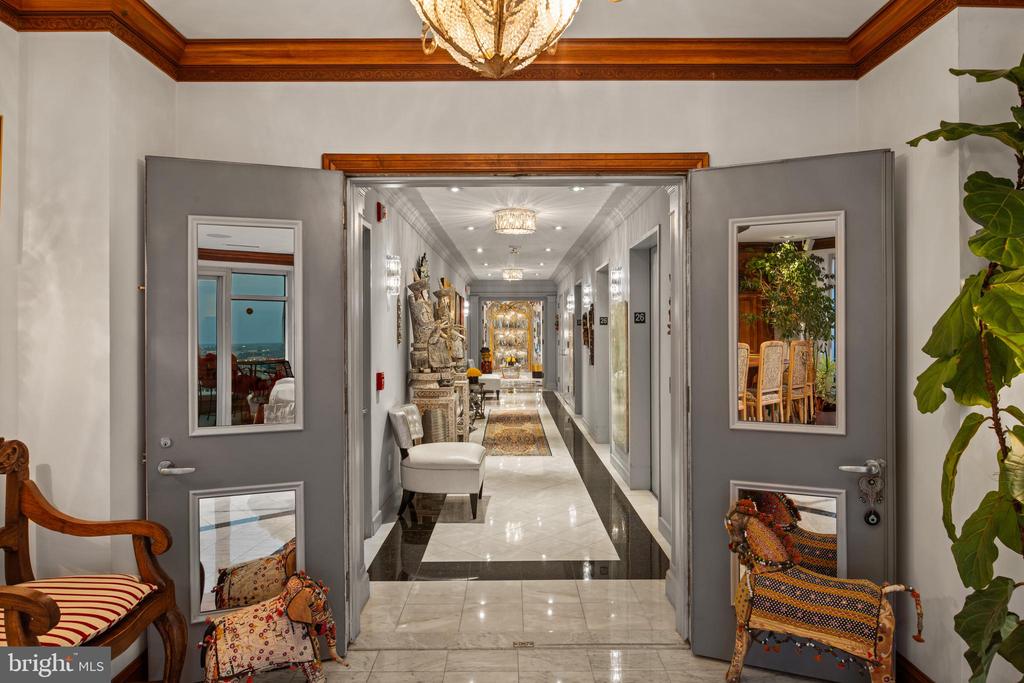 100 HARBORVIEW DRIVE Unit: PH3A/3B