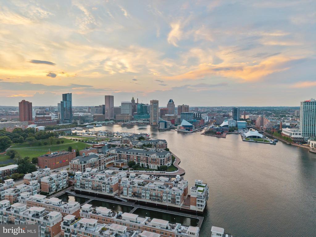 100 HARBORVIEW DRIVE Unit: PH3A/3B