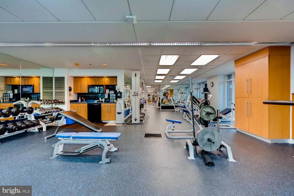 100 HARBORVIEW DRIVE Unit: PH3A/3B