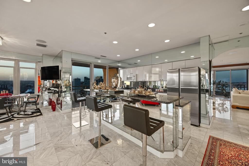 100 HARBORVIEW DRIVE Unit: PH3A/3B