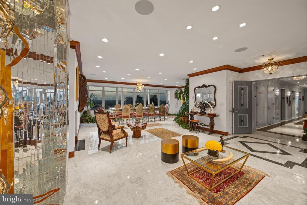 100 HARBORVIEW DRIVE Unit: PH3A/3B