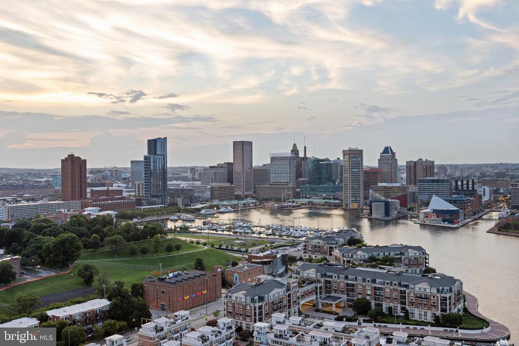 100 HARBORVIEW DRIVE Unit: PH3A/3B
