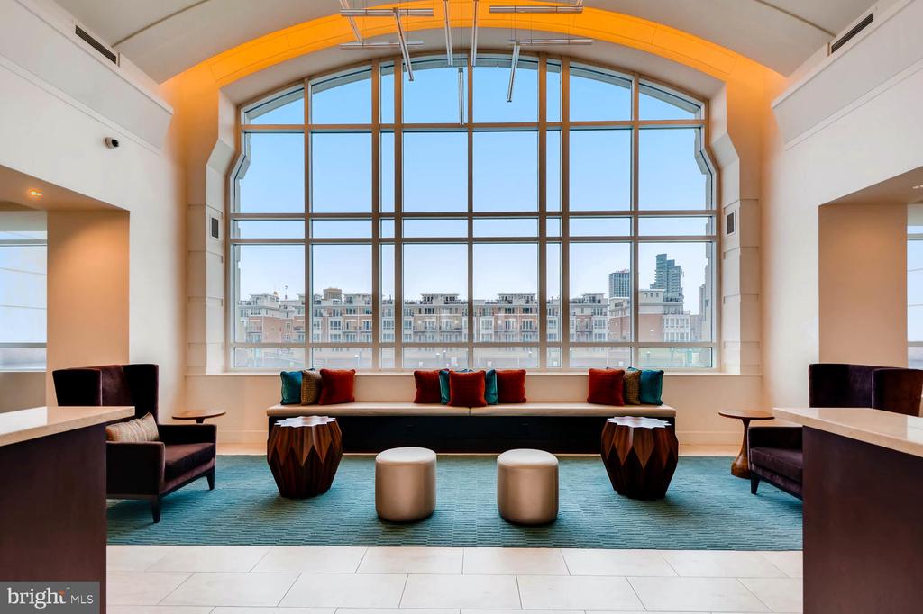 100 HARBORVIEW DRIVE Unit: PH3A/3B