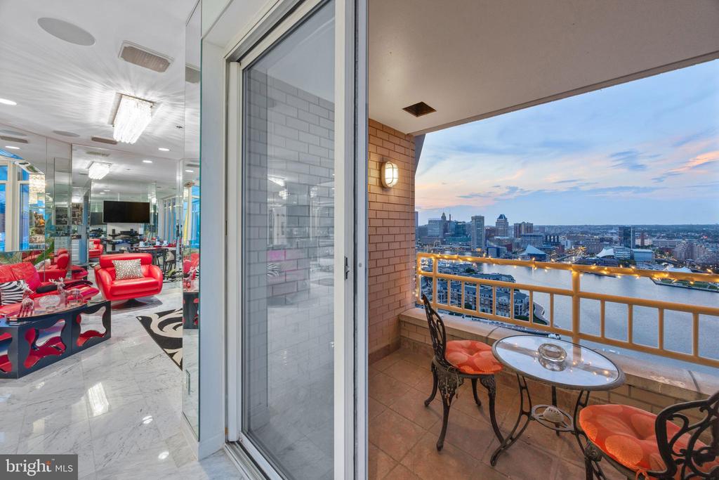 100 HARBORVIEW DRIVE Unit: PH3A/3B