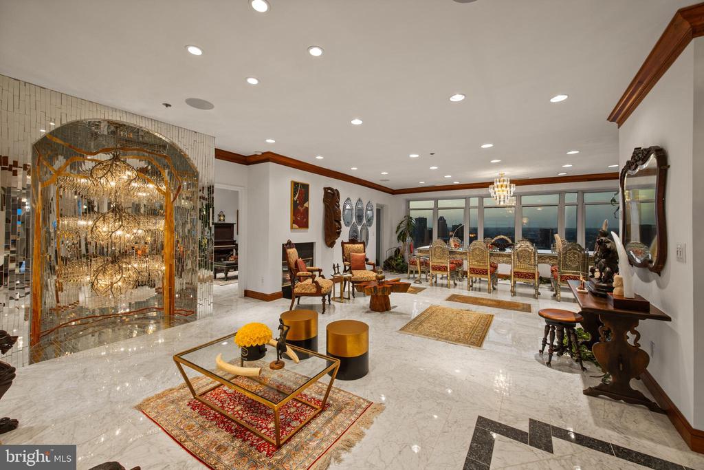 100 HARBORVIEW DRIVE Unit: PH3A/3B