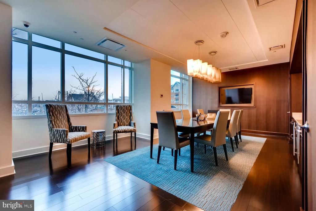 100 HARBORVIEW DRIVE Unit: PH3A/3B