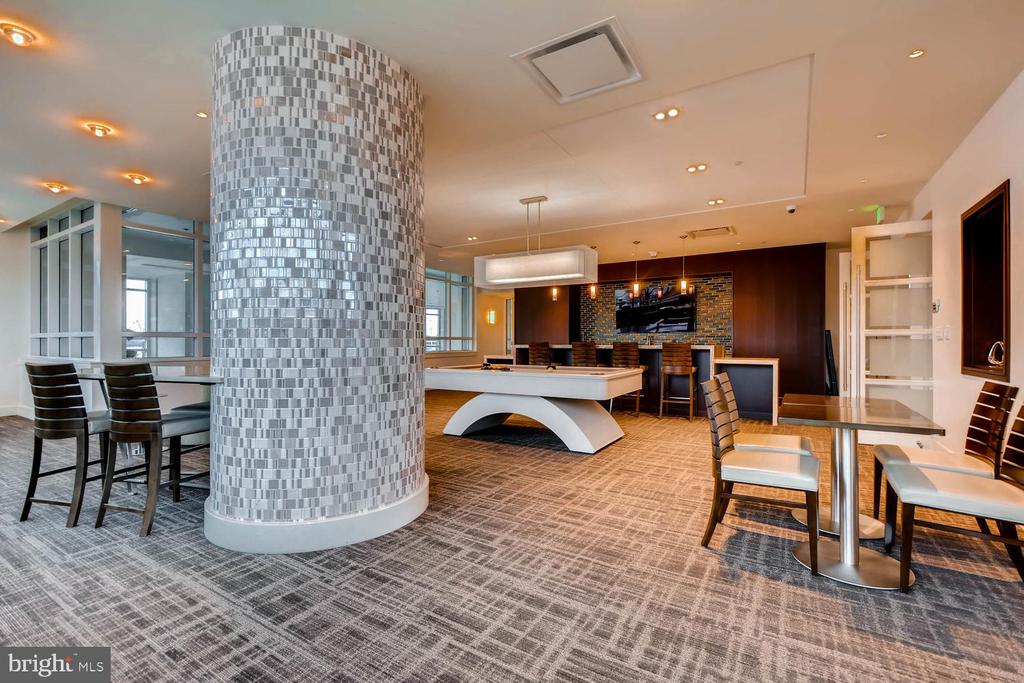100 HARBORVIEW DRIVE Unit: PH3A/3B